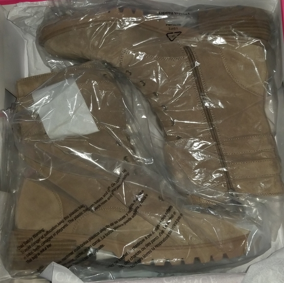 VINCE CAMUTO Suede Leather Women's Fawdry Boots. Size 10. Color Brown. N… - Picture 8 of 9